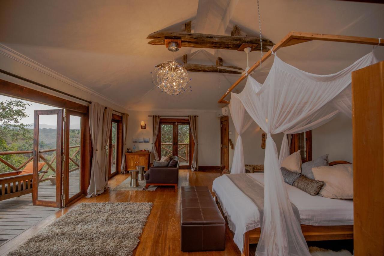 Escarpment Luxury Lodge Manyara Mto wa Mbu Kültér fotó