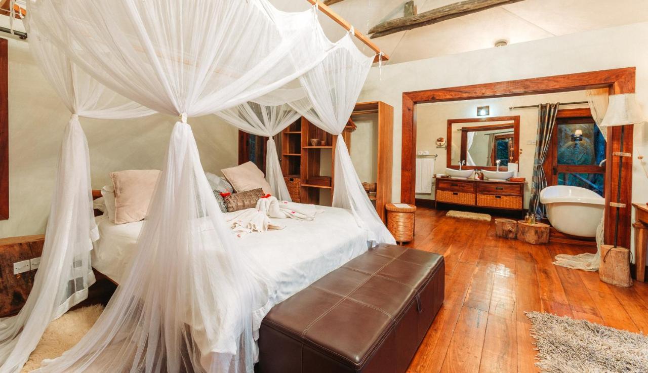 Escarpment Luxury Lodge Manyara Mto wa Mbu Kültér fotó