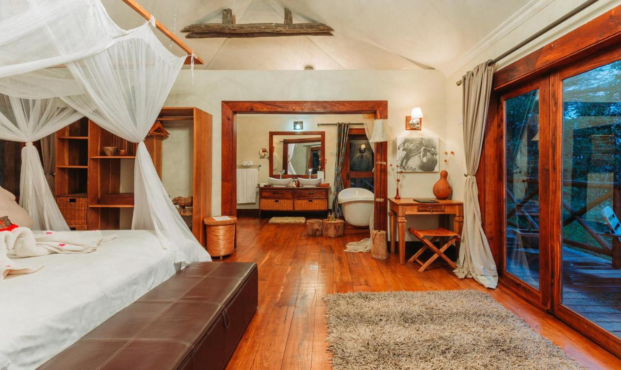Escarpment Luxury Lodge Manyara Mto wa Mbu Kültér fotó